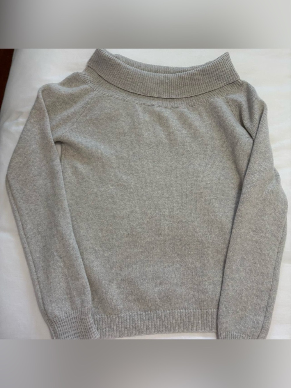 brandy melville sweater
